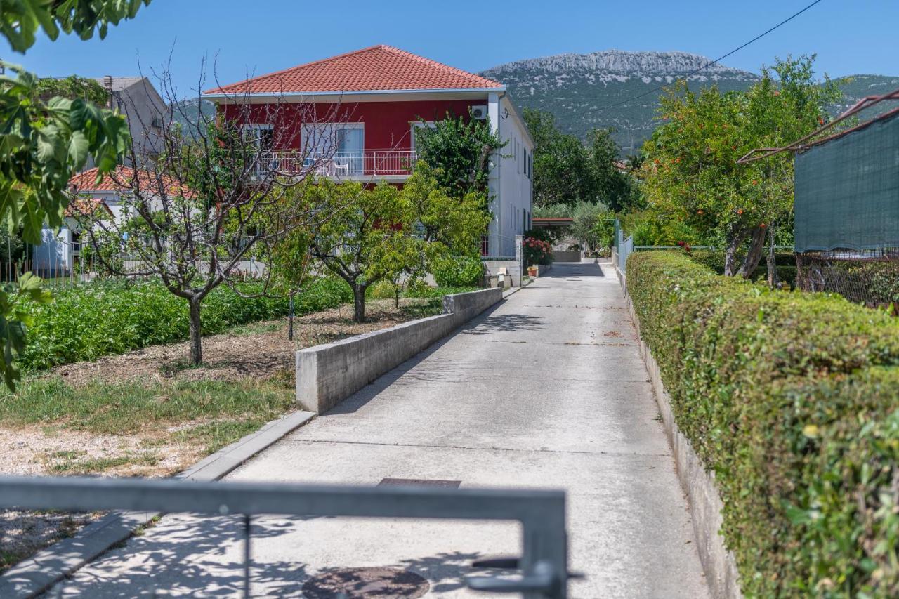 Apartments Lovor & Lavanda Kaštela Εξωτερικό φωτογραφία